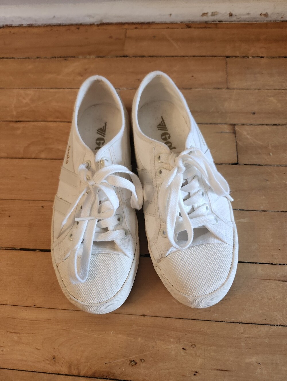 Gola Coaster (Style CLA174) Classic Canvas Sneaker, Size 6, Off-white - Picture 7 of 11